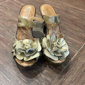 Gold Born Sandals